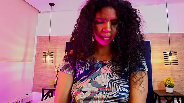 Ellie-Alves online show from 04-28-26, 04:33