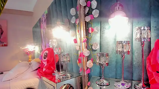 mia ellieth online show from 04-01-26, 05:42