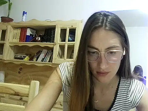 Snapshot of Noracherry chatting on 02-28-26, 02:33 Noracherry online show from 02-28-26, 02:33