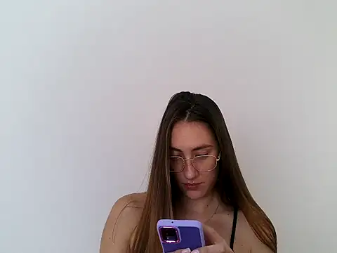 Snapshot of Noracherry chatting on 03-01-26, 03:12 Noracherry online show from 03-01-26, 03:12