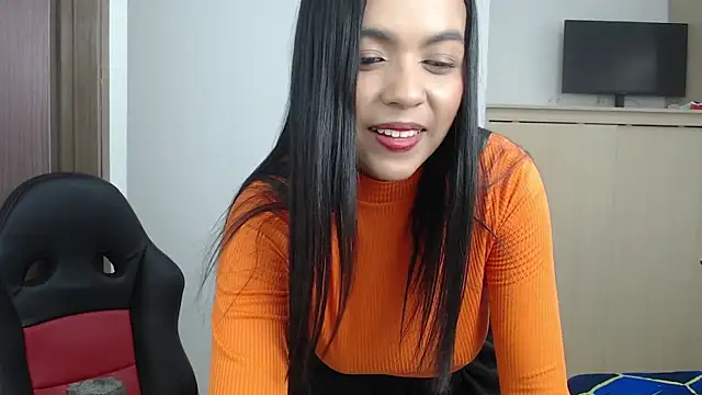 Snapshot of manuela99x chatting on 04-18-26, 07:07 manuela99x online show from 04-18-26, 07:07