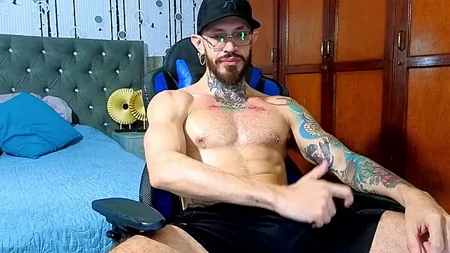 Snapshot of Simon_Rz chatting on 06-06-26, 12:21 Simon Rz online show from 06-06-26, 12:21