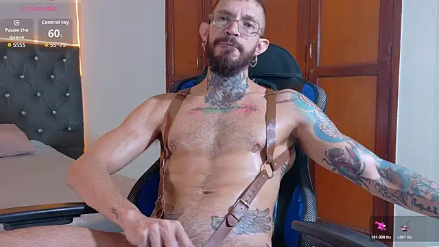 Snapshot of Simon_Rz chatting on 07-08-26, 12:06 Simon Rz online show from 07-08-26, 12:06