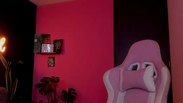 azula lillet online show from 01-16-26, 10:14