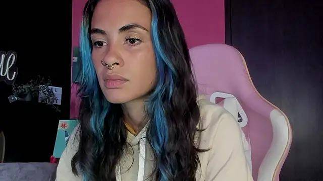 azula lillet online show from 02-24-26, 08:31