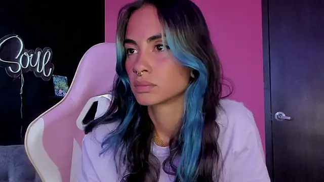 azula lillet online show from 04-07-26, 07:48