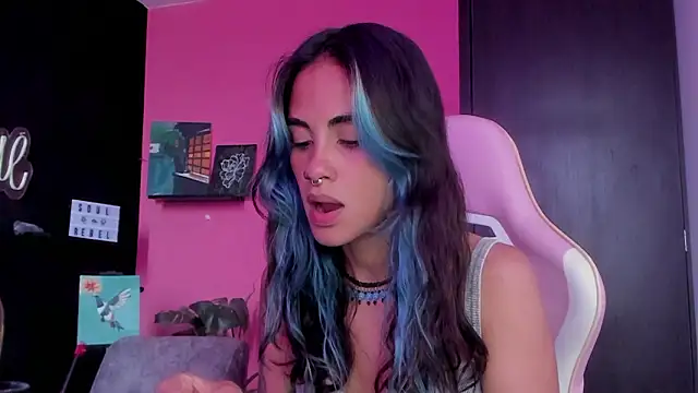 azula lillet online show from 03-12-26, 08:24