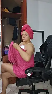 Girl kataleya10 online show from 01-12-26, 10:58