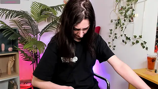 Snapshot of Ruby_blossom_ chatting on 01-15-26, 06:06 Ruby blossom online show from 01-15-26, 06:06