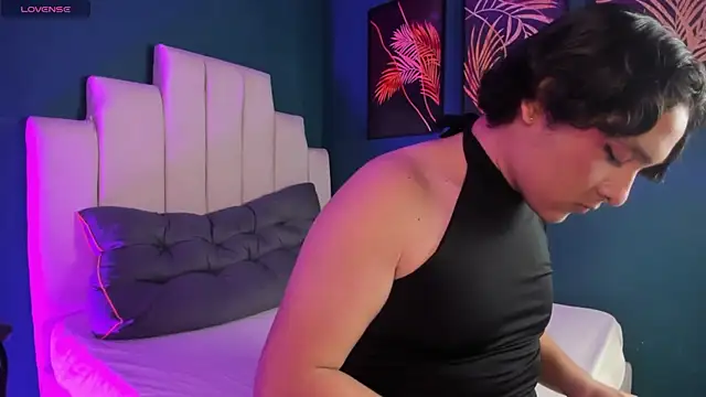 Nicki Ripperton online show from 03-24-26, 03:39