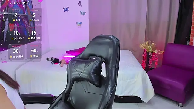 Snapshot of lune_rose chatting on 02-26-26, 01:16 lune rose online show from 02-26-26, 01:16