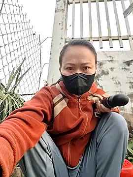 Snapshot of Billa2x chatting on 01-11-26, 12:17 Billa2x online show from 01-11-26, 12:17