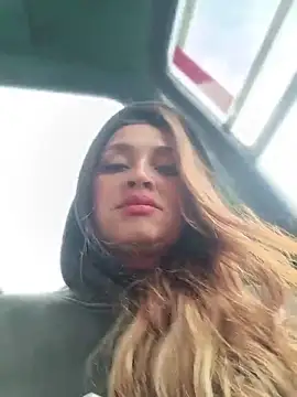 Alejandra N online show from 06-19-26, 12:11