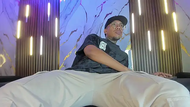 Snapshot of ThiagoBerry chatting on 02-02-26, 11:09 ThiagoBerry online show from 02-02-26, 11:09