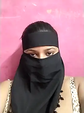 Snapshot of pinkisaha75 chatting on 06-26-26, 02:45 pinkisaha75 online show from 06-26-26, 02:45