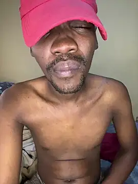 BigAndBeaut online show from 04-13-26, 08:51