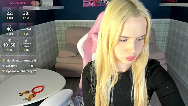 NicoletaCooper online show from 01-18-26, 01:47