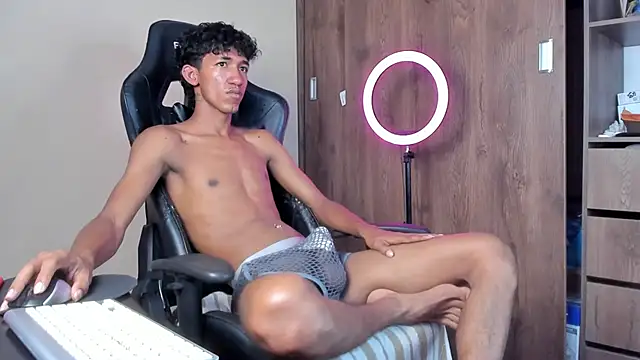 Snapshot of neitan_miller_ chatting on 02-05-26, 04:03 neitan miller online show from 02-05-26, 04:03