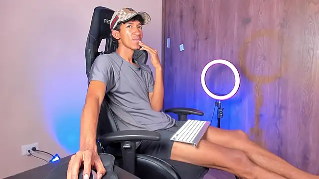 Snapshot of neitan_miller_ chatting on 02-16-26, 10:51 neitan miller online show from 02-16-26, 10:51