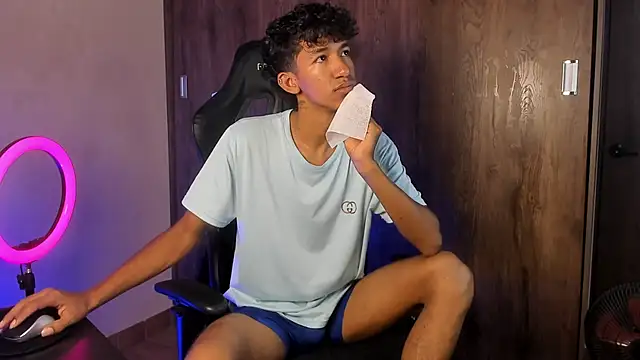 neitan miller  online show from 04-03-26, 01:39