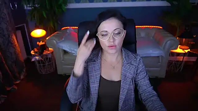 Dafni Monn online show from 05-27-26, 05:37