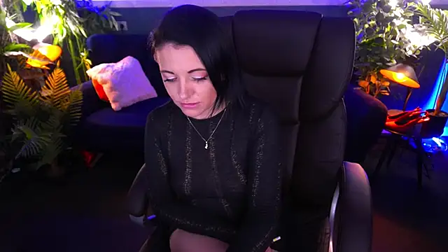 Snapshot of Dafni_Monn chatting on 02-26-25, 04:49 Dafni Monn online show from 02-26-25, 04:49
