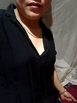 Snapshot of Nelina- chatting on 01-15-26, 01:31 Nelina- online show from 01-15-26, 01:31