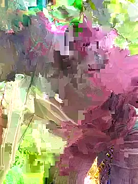 Snapshot of yu--yo chatting on 06-15-26, 02:12 yu--yo online show from 06-15-26, 02:12