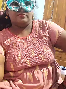 Snapshot of divyasree1431 chatting on 06-05-26, 12:33 divyasree1431 online show from 06-05-26, 12:33