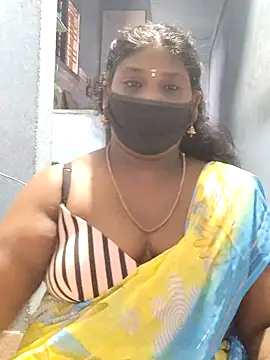 Snapshot of divyasree1431 chatting on 06-26-26, 01:44 divyasree1431 online show from 06-26-26, 01:44