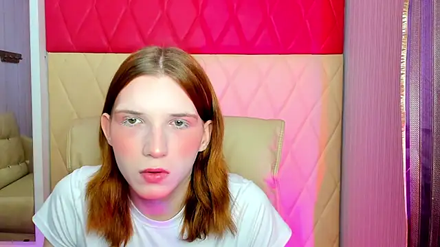 Snapshot of AlicexPrincess chatting on 03-26-26, 03:49 AlicexPrincess online show from 03-26-26, 03:49