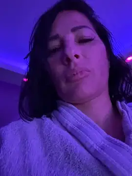 Maya-www online show from 03-04-26, 06:10