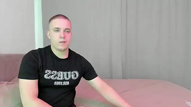 Snapshot of Eva_Alex_ chatting on 05-27-26, 10:22 Eva Alex online show from 05-27-26, 10:22