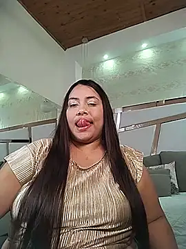 Snapshot of tatikanyx chatting on 05-18-26, 01:05 tatikanyx online show from 05-18-26, 01:05