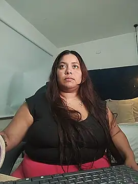 Snapshot of tatikanyx chatting on 06-16-26, 03:06 tatikanyx online show from 06-16-26, 03:06