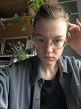 Shy Bamby online show from 05-30-26, 08:42