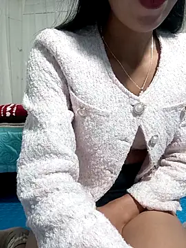 Snapshot of MilkShow chatting on 01-15-26, 01:09 MilkShow online show from 01-15-26, 01:09