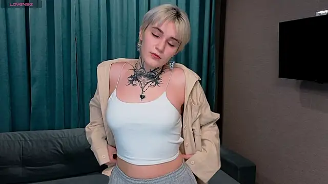 Martha Anderson online show from 01-10-26, 02:45