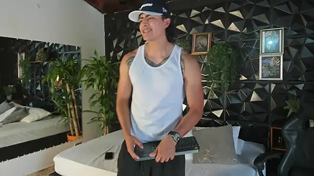 elliot colton online show from 06-17-26, 08:19