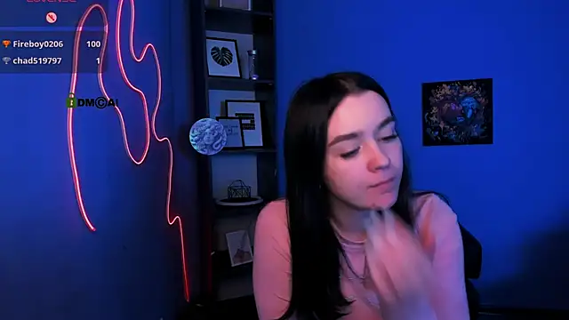 monica xcx online show from 04-01-26, 01:41