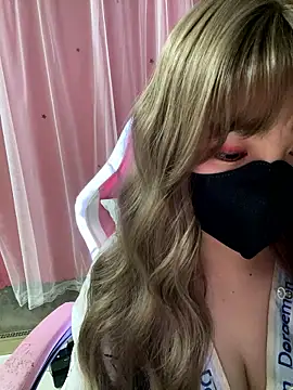 Snapshot of -Violet-t chatting on 01-10-26, 02:12 -Violet-t online show from 01-10-26, 02:12