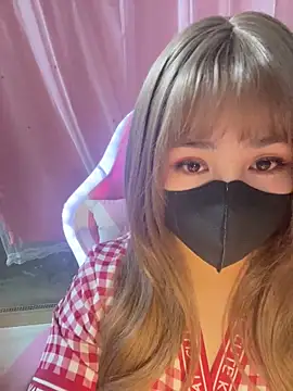 Snapshot of -Violet-t chatting on 02-23-26, 02:39 -Violet-t online show from 02-23-26, 02:39