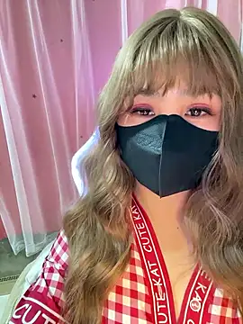 Snapshot of -Violet-t chatting on 01-09-26, 01:18 -Violet-t online show from 01-09-26, 01:18