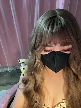 Snapshot of -Violet-t chatting on 02-25-26, 01:22 -Violet-t online show from 02-25-26, 01:22