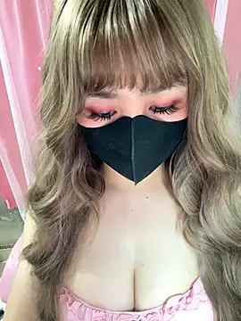 Snapshot of -Violet-t chatting on 01-08-26, 07:14 -Violet-t online show from 01-08-26, 07:14