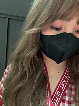 Snapshot of -Violet-t chatting on 02-18-26, 02:46 -Violet-t online show from 02-18-26, 02:46