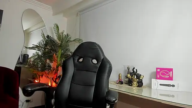 VictoriaPaker online show from 01-18-26, 11:57