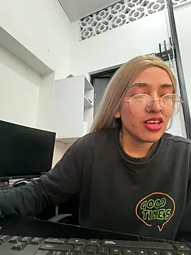 MichaelRossexxx online show from 04-12-26, 12:30