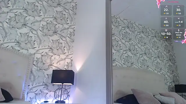 Venusandrea29 online show from 04-28-26, 12:09