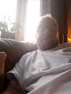 justenjoyingurcompany online show from 01-09-26, 08:43